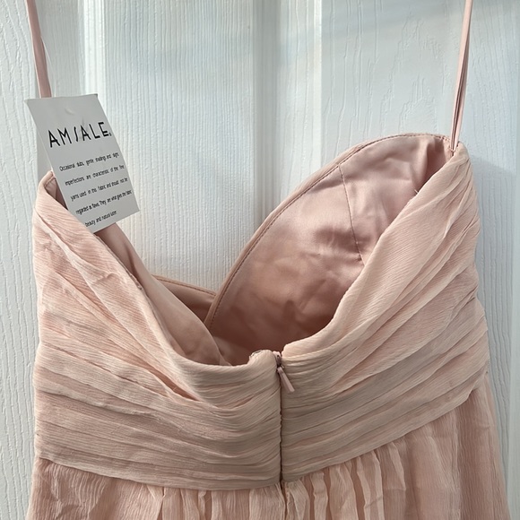 Blush gown - Picture 3 of 3